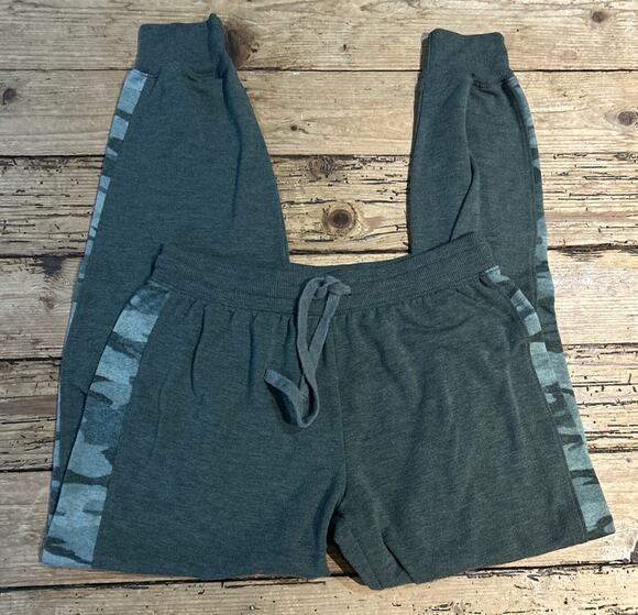 Splendid Pants - Splendid Women’s Size XS Green Camo Jogger Pants